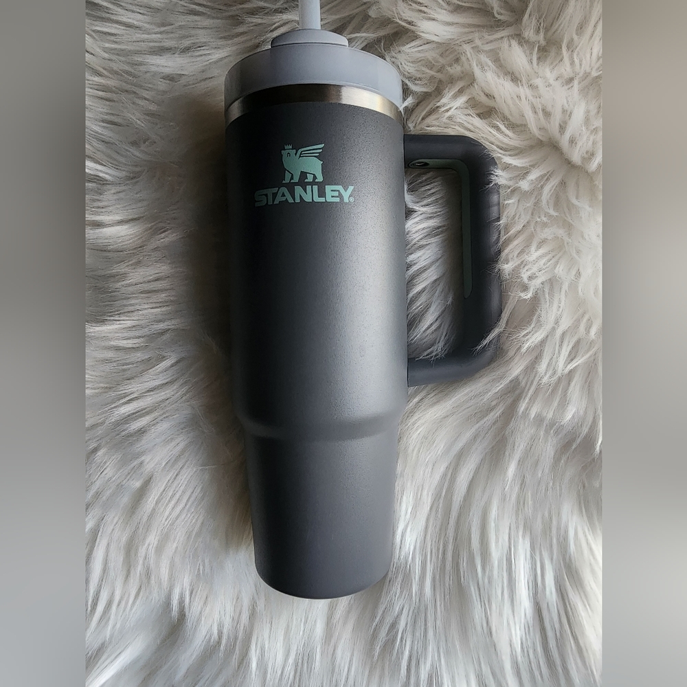 Stanley 30oz tumbler